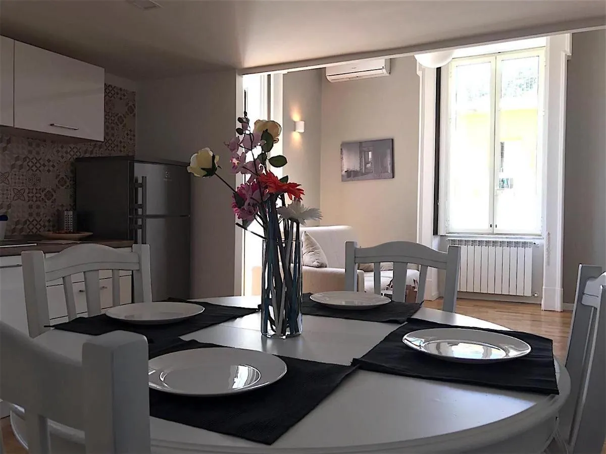 Stay In Naples Flats شقة