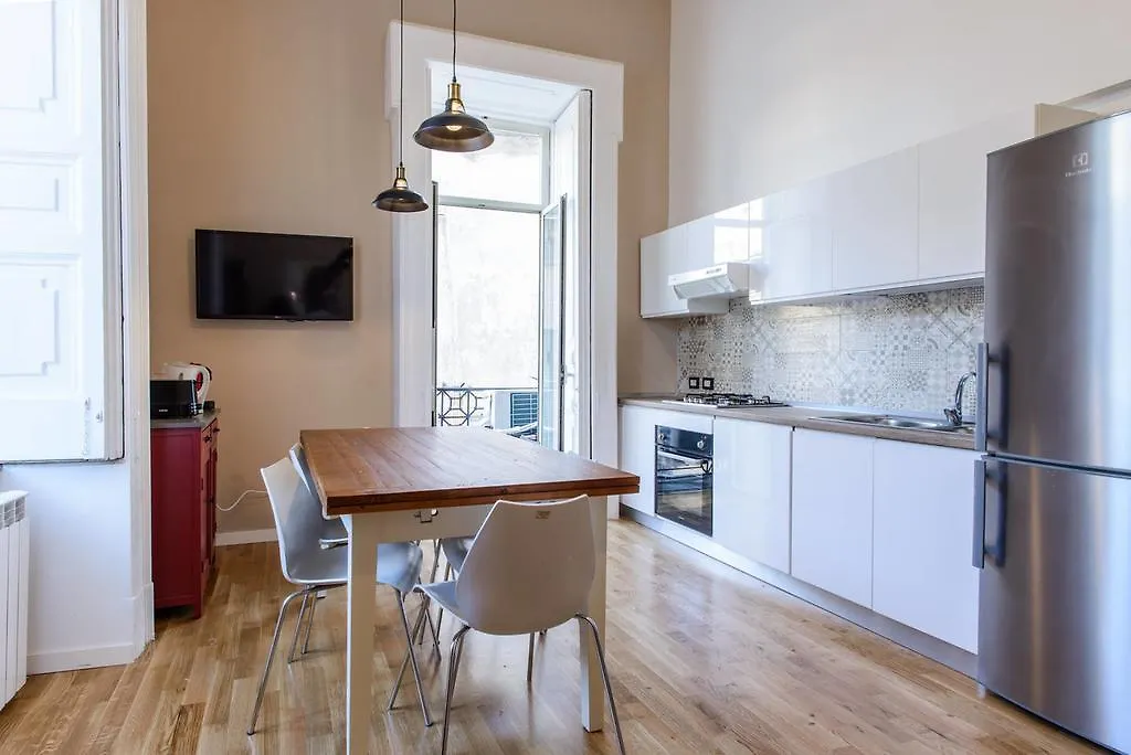 Stay In Naples Flats شقة